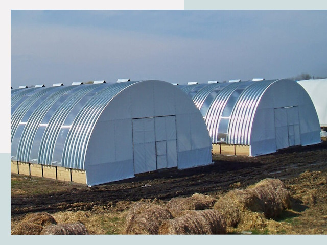 Сельскохозяйственные здания в Колпине