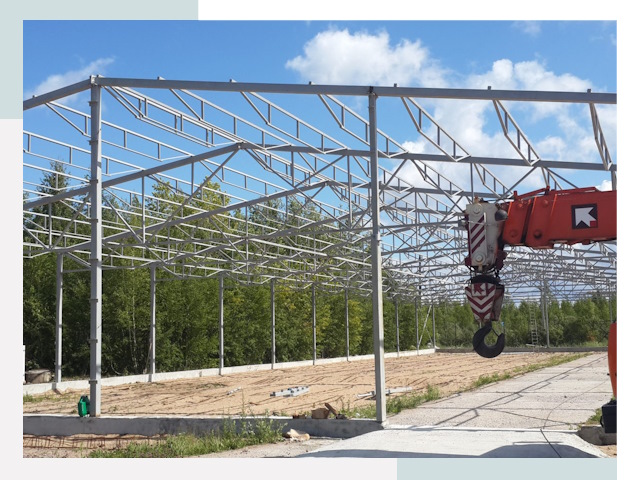 Строительство конюшен в Колпино от 619 руб. под ключ